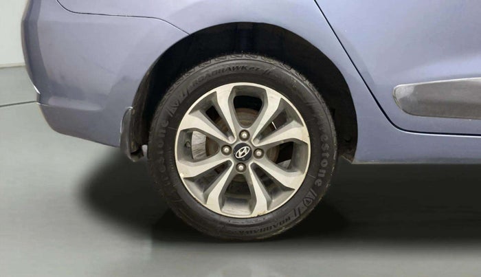 2015 Hyundai Xcent SX 1.2 (O), Petrol, Manual, 1,40,947 km, Right Rear Wheel