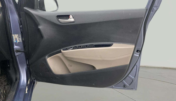 2015 Hyundai Xcent SX 1.2 (O), Petrol, Manual, 1,40,947 km, Driver Side Door Panels Control