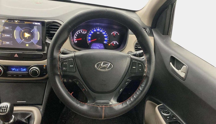2015 Hyundai Xcent SX 1.2 (O), Petrol, Manual, 1,40,947 km, Steering Wheel Close Up