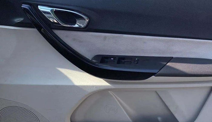 2022 Tata TIGOR XZ PLUS PETROL, Petrol, Manual, 33,319 km, Driver Side Door Panels Control
