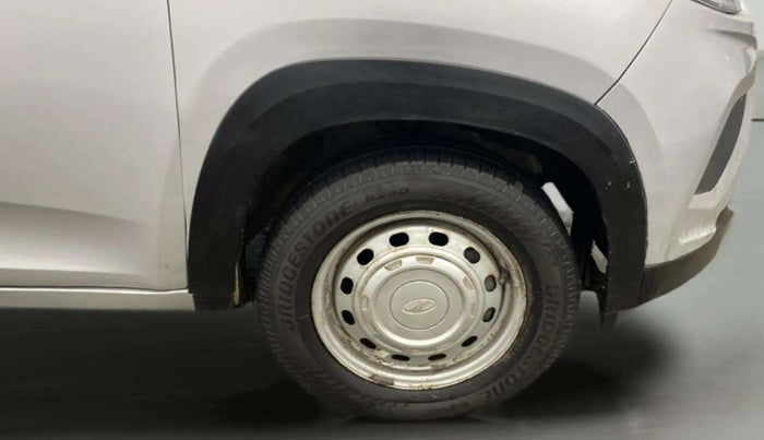 2018 Mahindra KUV 100 NXT K2+ P 6 STR, Petrol, Manual, 41,440 km, Right Front Wheel