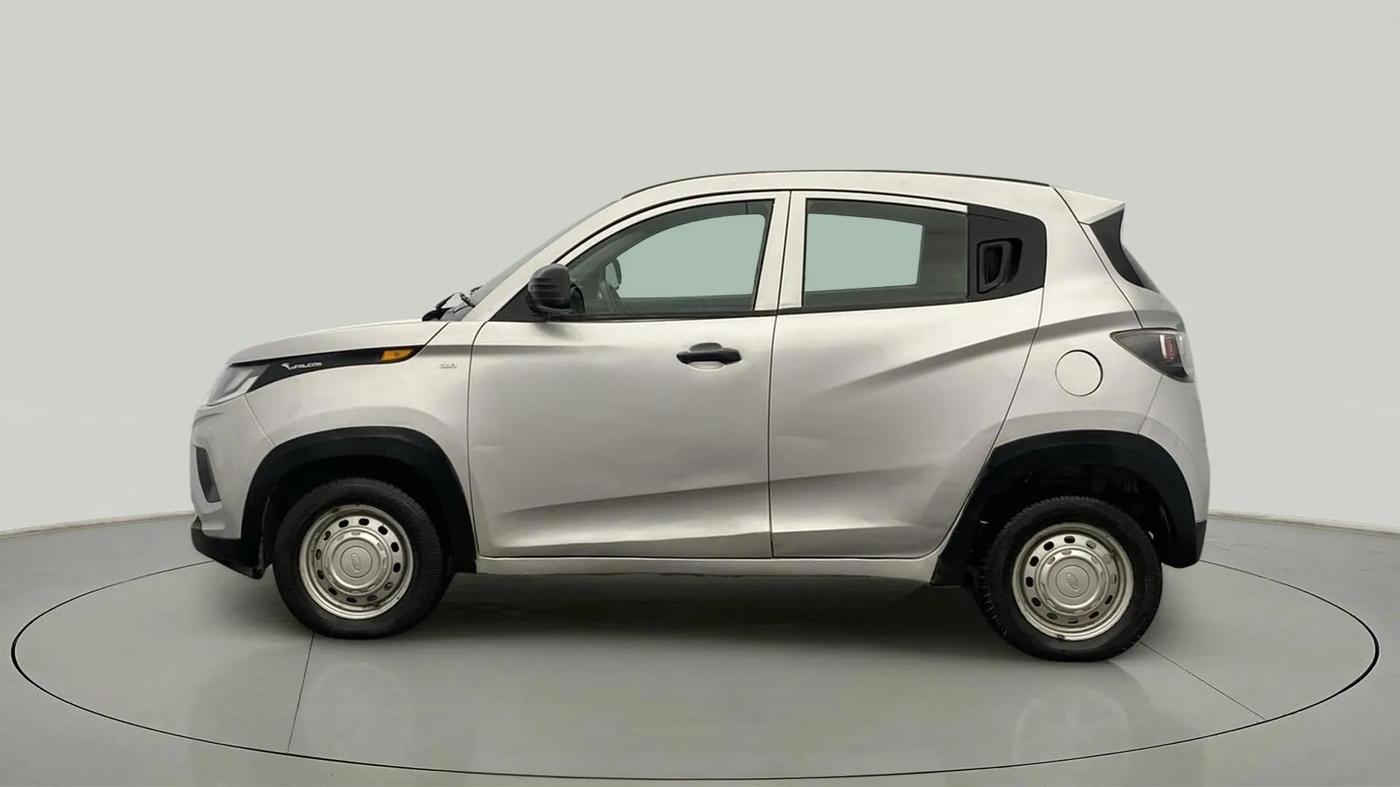 2018 Mahindra KUV 100 NXT K2+ P 6 STR, Petrol, Manual, 41,440 km, Left Side