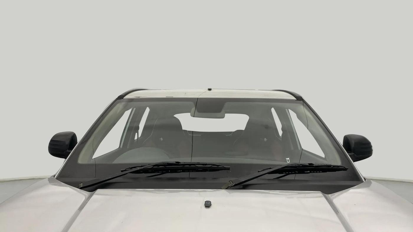2018 Mahindra KUV 100 NXT K2+ P 6 STR, Petrol, Manual, 41,440 km, Front Windshield