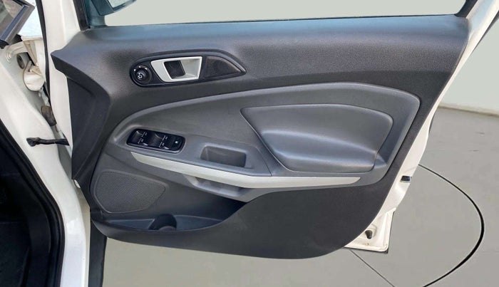 2017 Ford Ecosport TITANIUM 1.5L DIESEL, Diesel, Manual, 65,676 km, Driver Side Door Panels Control