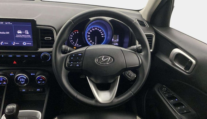 2022 Hyundai VENUE S Plus 1.2 Petrol MT, CNG, Manual, 44,423 km, Steering Wheel Close Up