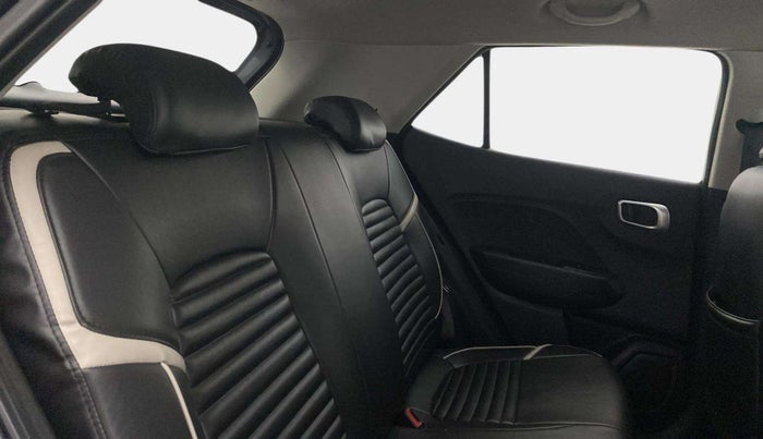 2022 Hyundai VENUE S Plus 1.2 Petrol MT, CNG, Manual, 44,423 km, Right Side Rear Door Cabin