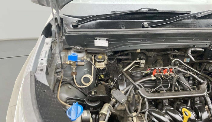 2022 Hyundai VENUE S Plus 1.2 Petrol MT, CNG, Manual, 44,423 km, Engine View - Right