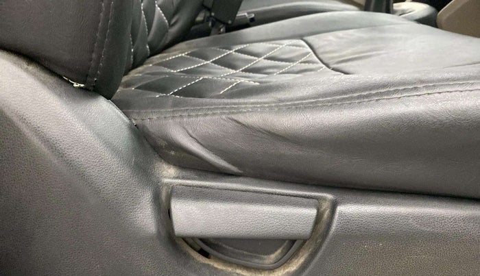 2021 Hyundai NEW SANTRO MAGNA EXECUTIVE CNG, CNG, Manual, 70,145 km, Driver Side Adjustment Panel