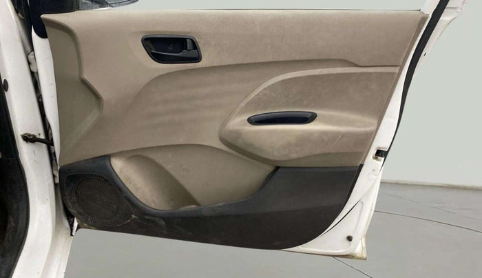 2021 Hyundai NEW SANTRO MAGNA EXECUTIVE CNG, CNG, Manual, 70,145 km, Driver Side Door Panels Control