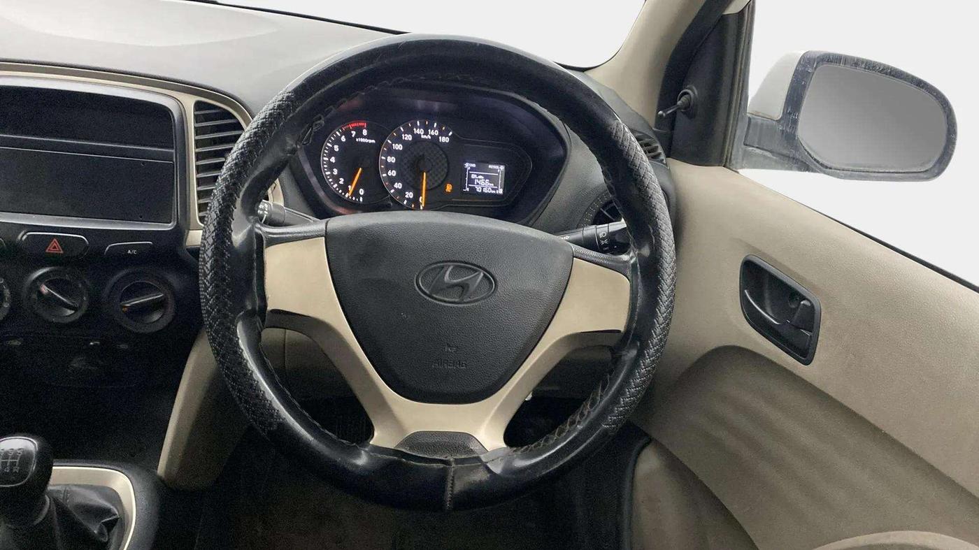 2021 Hyundai NEW SANTRO MAGNA EXECUTIVE CNG, CNG, Manual, 70,145 km, Steering Wheel Close Up