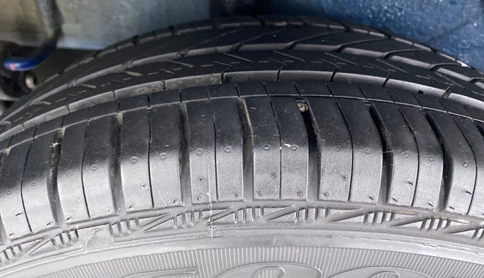 2019 Maruti Celerio VXI d, Petrol, Manual, 3,201 km, Right Rear Tyre Tread