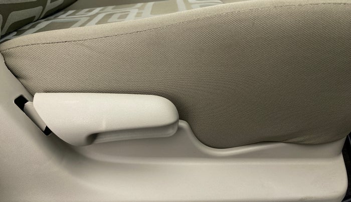 2019 Maruti Celerio VXI d, Petrol, Manual, 3,201 km, Driver Side Adjustment Panel