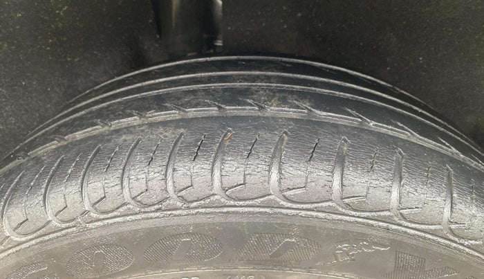 2016 Ford Ecosport TITANIUM 1.5L PETROL AT, Petrol, Automatic, 36,712 km, Right Rear Tyre Tread
