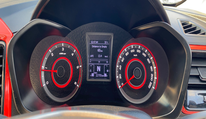 2021 Mahindra XUV300 W8 (O) 1.5 DIESEL, Diesel, Manual, 22,665 km, Odometer Image
