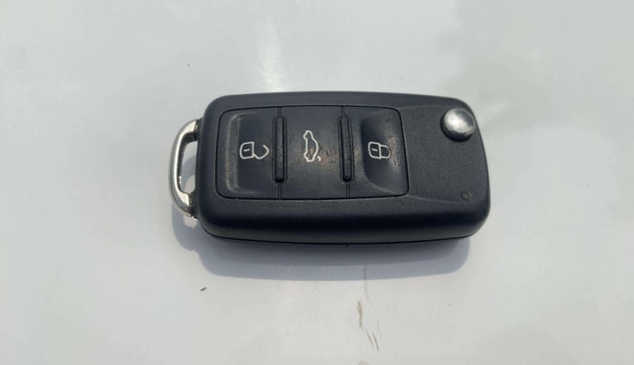 2021 Volkswagen Polo COMFORTLINE 1.0L TSI AT, Petrol, Automatic, 12,664 km, Key Close Up