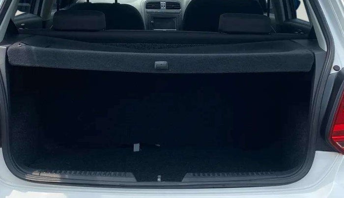 2021 Volkswagen Polo COMFORTLINE 1.0L TSI AT, Petrol, Automatic, 12,664 km, Boot Inside