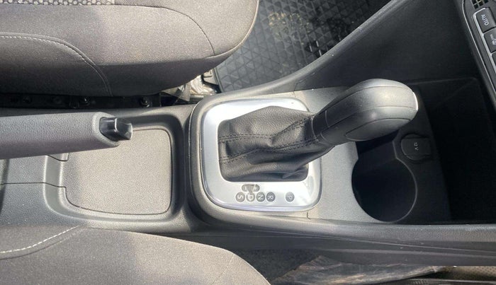 2021 Volkswagen Polo COMFORTLINE 1.0L TSI AT, Petrol, Automatic, 12,664 km, Gear Lever