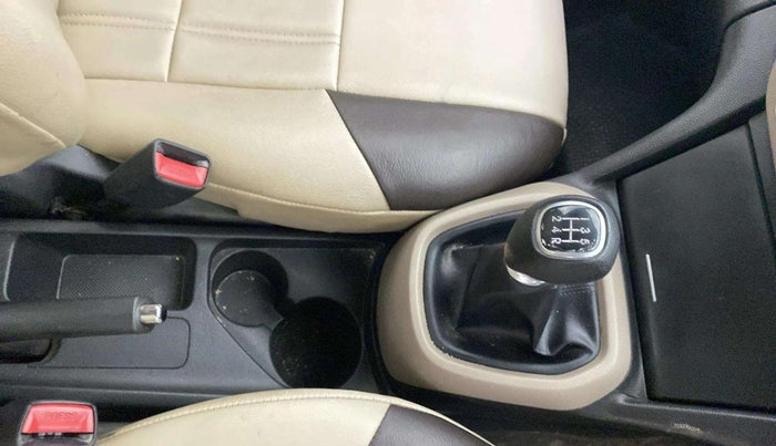 2014 Hyundai Xcent S (O) 1.2, Petrol, Manual, 39,867 km, Gear Lever