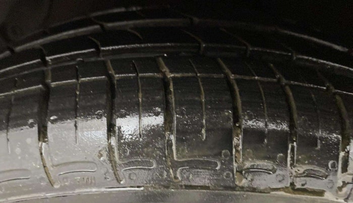 2014 Hyundai Xcent S (O) 1.2, Petrol, Manual, 39,867 km, Left Front Tyre Tread
