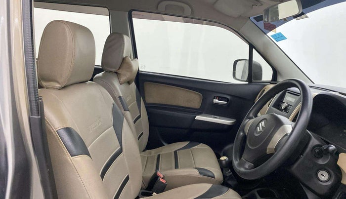 2015 Maruti Wagon R 1.0 LXI CNG, CNG, Manual, 66,468 km, Right Side Front Door Cabin