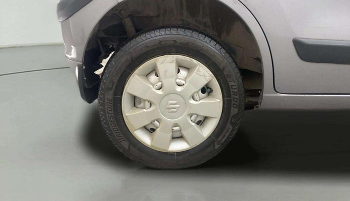 2015 Maruti Wagon R 1.0 LXI CNG, CNG, Manual, 66,468 km, Right Rear Wheel