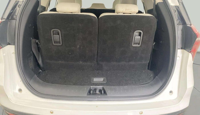 2022 Mahindra XUV700 AX 7 LUXURY D AT 7 STR, Diesel, Automatic, 84,785 km, Boot Open Zoomed View