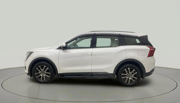 2022 Mahindra XUV700 AX 7 LUXURY D AT 7 STR, Diesel, Automatic, 84,785 km, Left Side