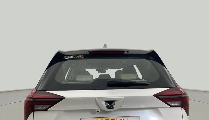 2022 Mahindra XUV700 AX 7 LUXURY D AT 7 STR, Diesel, Automatic, 84,785 km, Rear Windshield