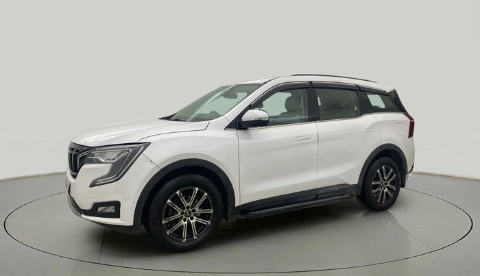 2022 Mahindra XUV700 AX 7 LUXURY D AT 7 STR, Diesel, Automatic, 84,785 km, Left Front Diagonal