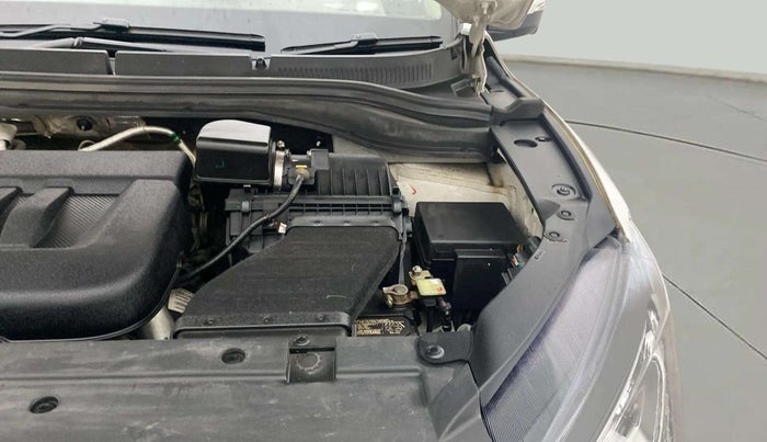 2022 Mahindra XUV700 AX 7 LUXURY D AT 7 STR, Diesel, Automatic, 84,785 km, Engine View - Left