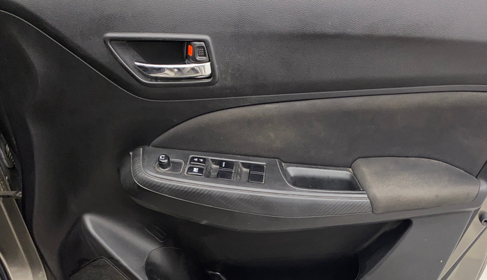 2021 Maruti Swift VXI, Petrol, Manual, 45,523 km, Driver Side Door Panels Control