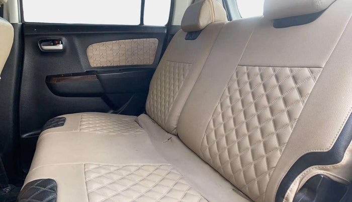 2018 Maruti Wagon R 1.0 VXI AMT, Petrol, Automatic, 74,966 km, Right Side Rear Door Cabin