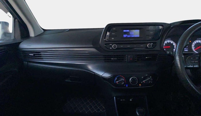 2021 Hyundai NEW I20 MAGNA 1.2 MT, Petrol, Manual, 54,609 km, Air Conditioner