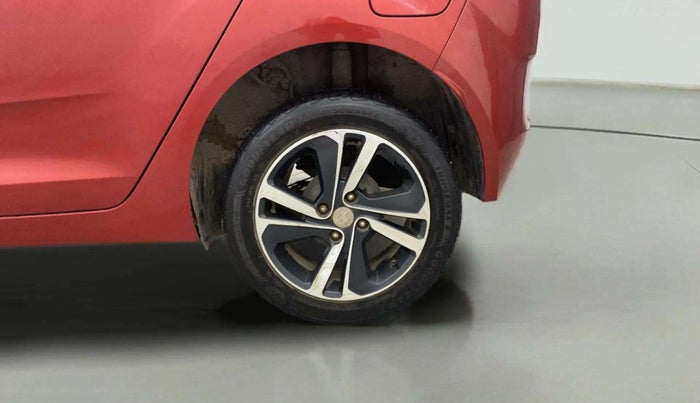 2022 Tata ALTROZ XZA PLUS, Petrol, Automatic, 55,070 km, Left Rear Wheel