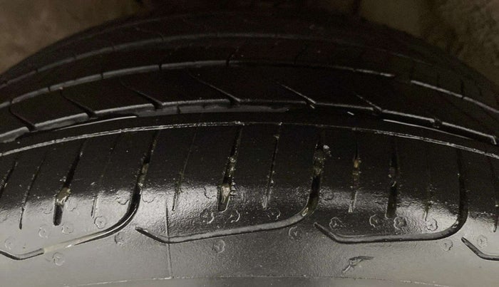 2022 Tata ALTROZ XZA PLUS, Petrol, Automatic, 55,070 km, Left Front Tyre Tread
