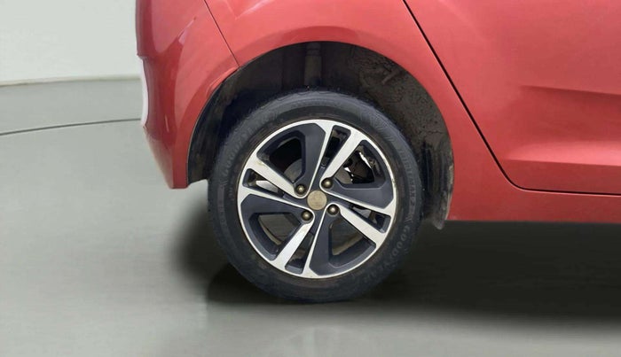 2022 Tata ALTROZ XZA PLUS, Petrol, Automatic, 55,070 km, Right Rear Wheel