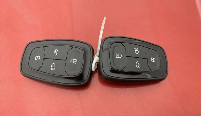 2022 Tata ALTROZ XZA PLUS, Petrol, Automatic, 55,070 km, Key Close Up