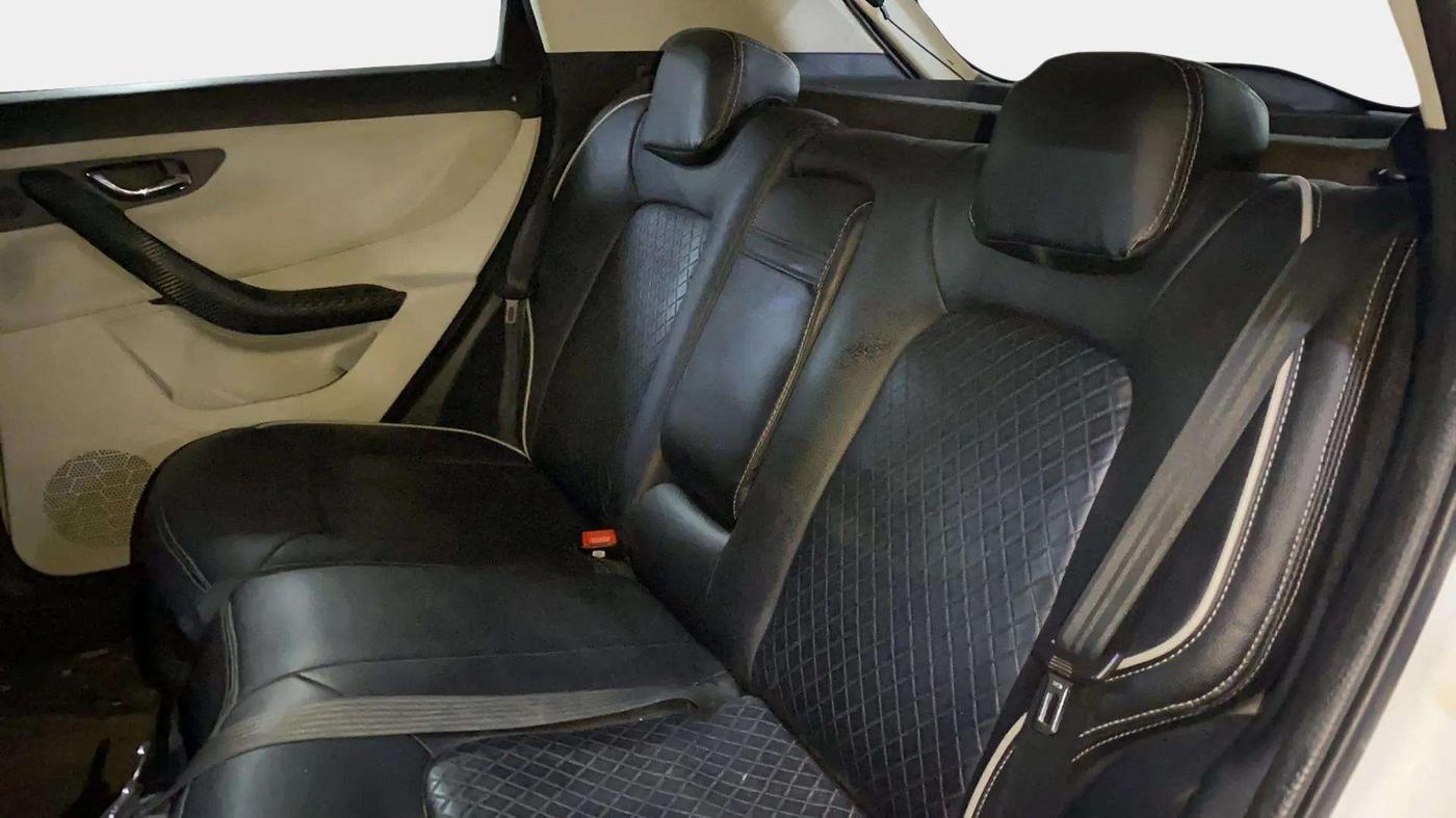 2021 Tata NEXON XZA PLUS DIESEL, Diesel, Automatic, 73,231 km, Right Side Rear Door Cabin