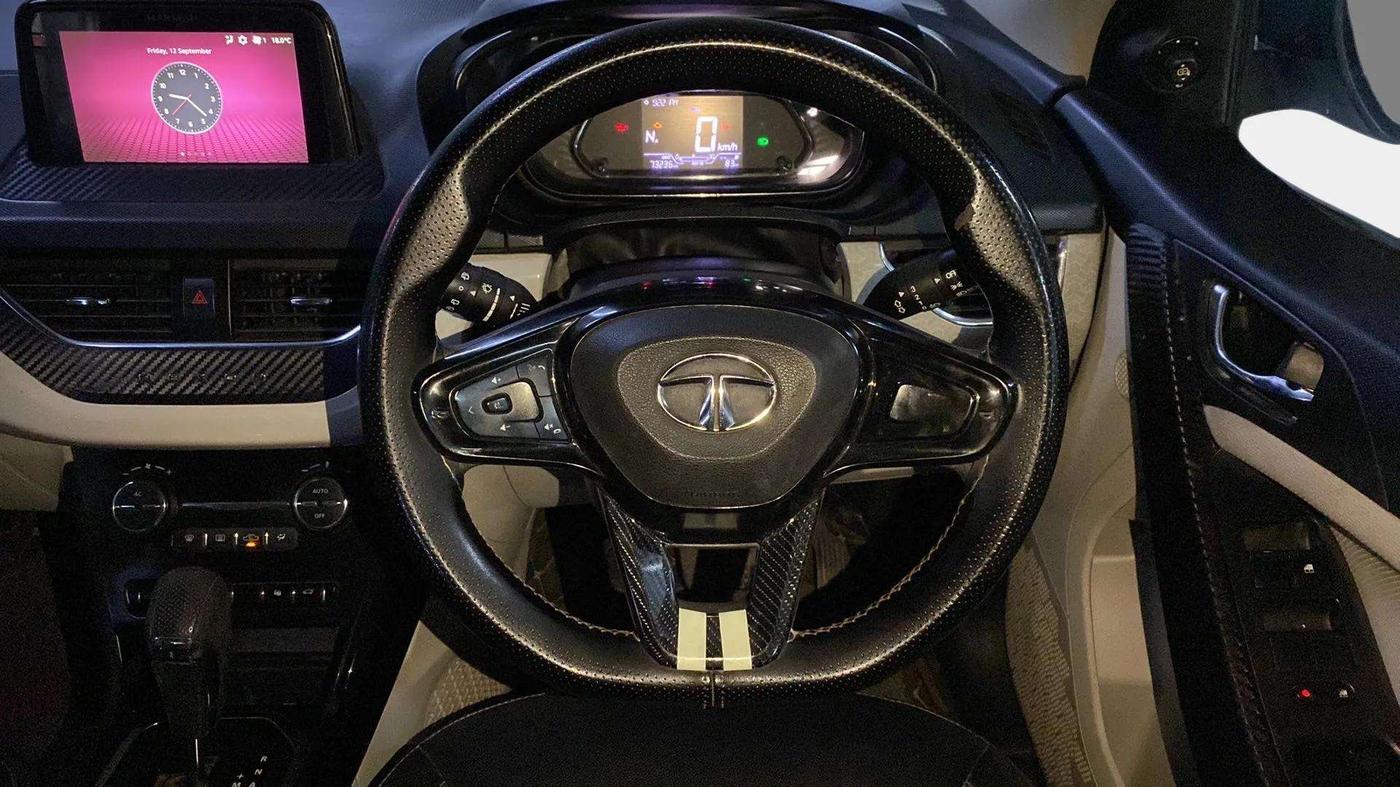 2021 Tata NEXON XZA PLUS DIESEL, Diesel, Automatic, 73,231 km, Steering Wheel Close Up