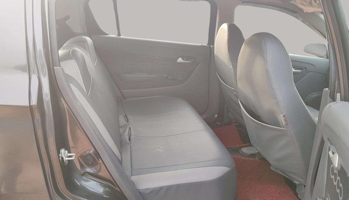 2015 Maruti Alto 800 LXI, Petrol, Manual, 61,941 km, Right Side Rear Door Cabin