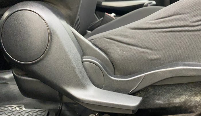 2019 Maruti Swift ZXI AMT, Petrol, Automatic, 1,41,182 km, Driver Side Adjustment Panel