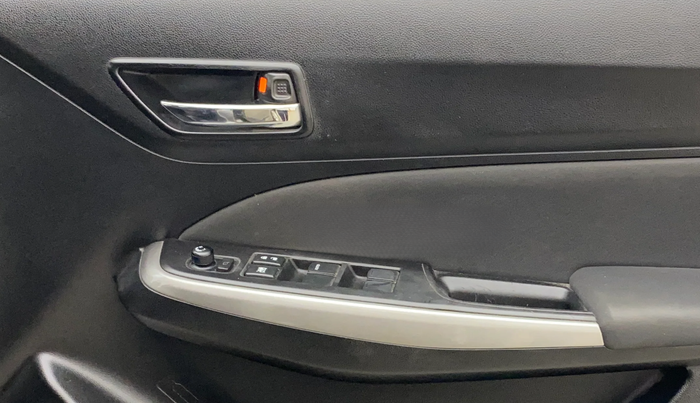 2019 Maruti Swift ZXI AMT, Petrol, Automatic, 1,41,182 km, Driver Side Door Panels Control
