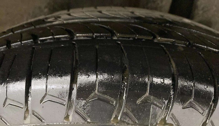 2018 Maruti Swift VXI, Petrol, Manual, 67,636 km, Left Rear Tyre Tread