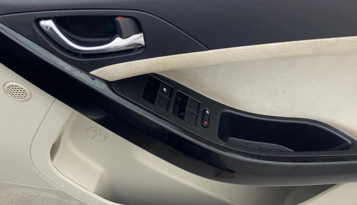 2021 Tata NEXON XZA PLUS PETROL, Petrol, Automatic, 38,822 km, Driver Side Door Panels Control