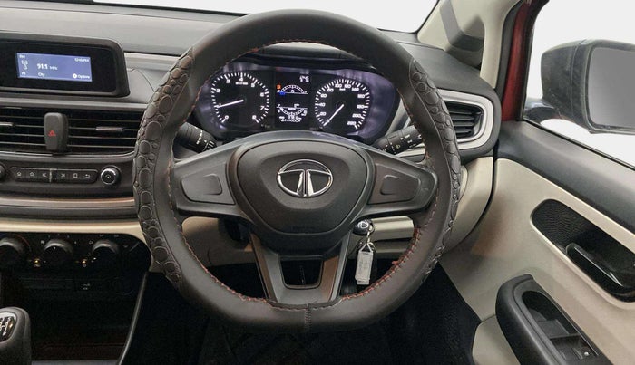 2021 Tata ALTROZ XE PETROL, Petrol, Manual, 37,798 km, Steering Wheel Close Up