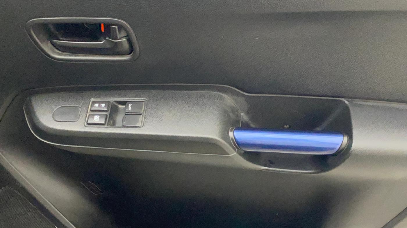 2020 Maruti IGNIS SIGMA 1.2, Petrol, Manual, 10,766 km, Driver Side Door Panels Control