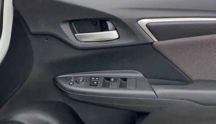 2018 Honda WR-V 1.2L I-VTEC VX MT, CNG, Manual, 71,665 km, Driver Side Door Panels Control