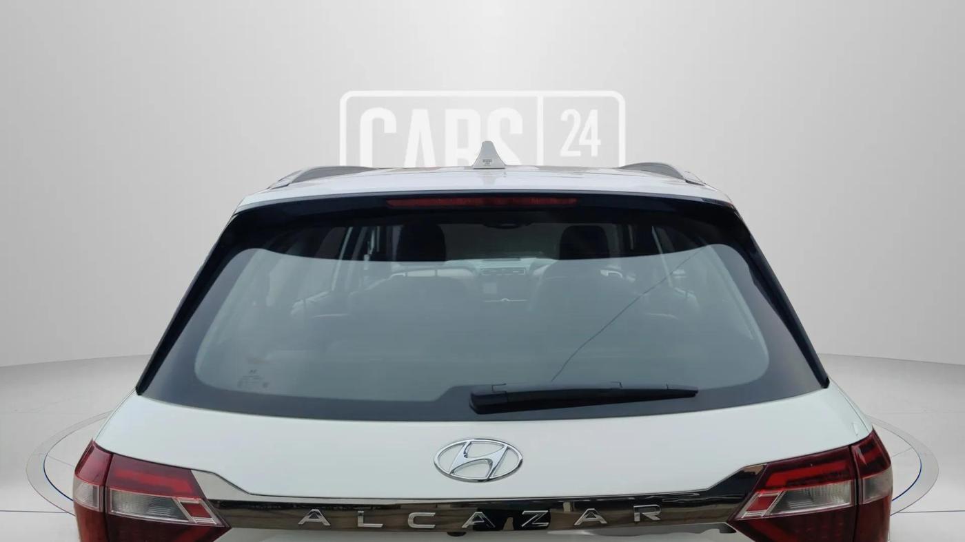 2024 Hyundai ALCAZAR 1.5 SIGNATURE (O) AT 7STR, Diesel, Automatic, 26,836 km, Rear Windshield