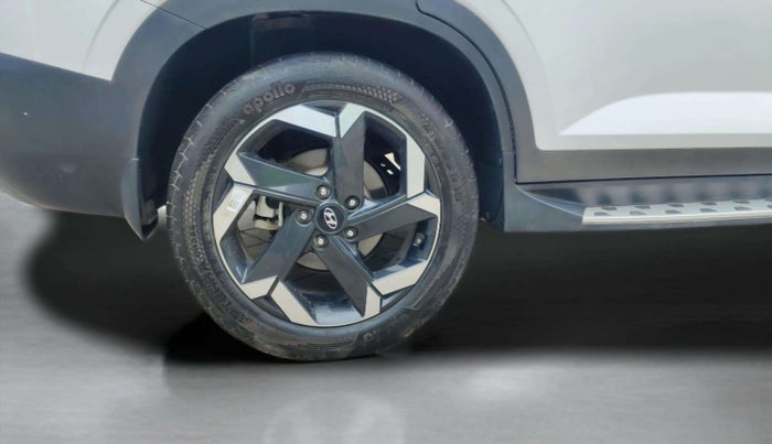 2024 Hyundai ALCAZAR 1.5 SIGNATURE (O) AT 7STR, Diesel, Automatic, 26,836 km, Right Rear Wheel