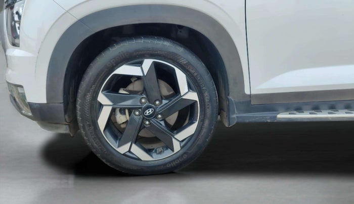 2024 Hyundai ALCAZAR 1.5 SIGNATURE (O) AT 7STR, Diesel, Automatic, 26,836 km, Left Front Wheel